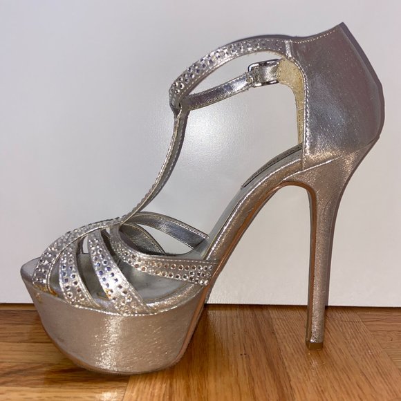 Steve Madden 5-Inch Heels || Silver Jewelled - Picture 3 of 7